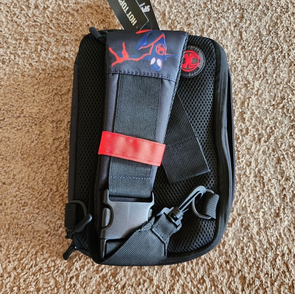 Marvel Spider-Man: Across The Spider-Verse Miles Sling Bag - Picture 4 of 7